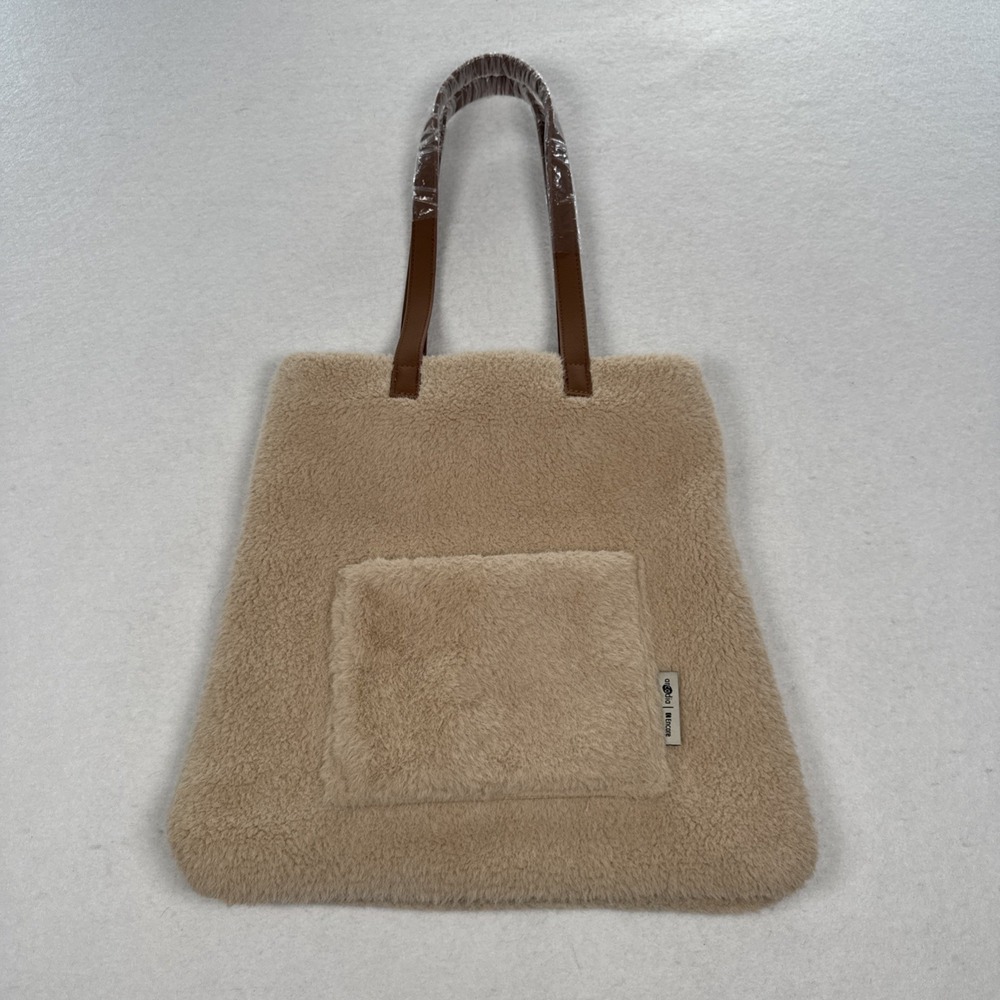 Arcadia Encore Plush Tote Bag Faux Fur Shearling Shoulder Bag in Cream